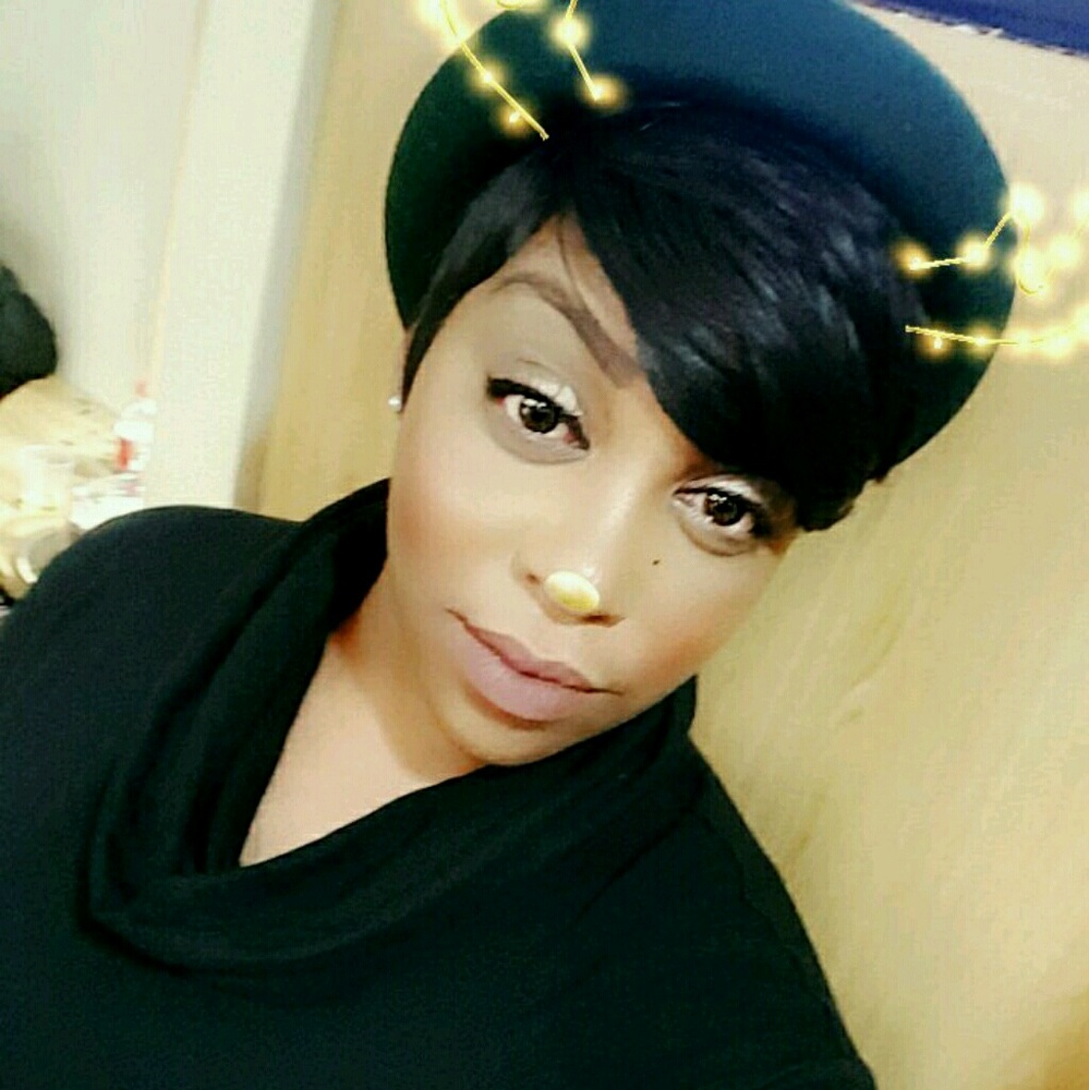 Meet your Posher, Kay